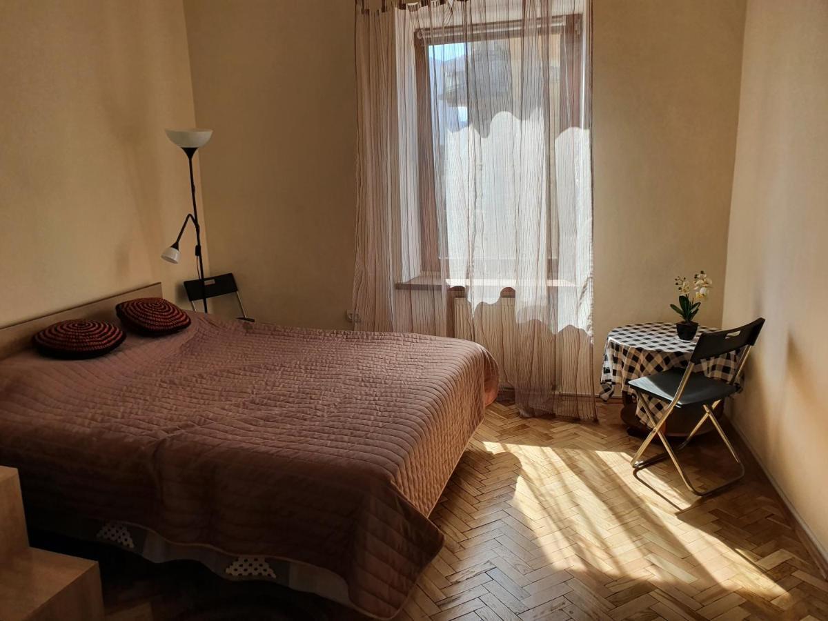 Котлярська 1 Lviv Exterior photo
