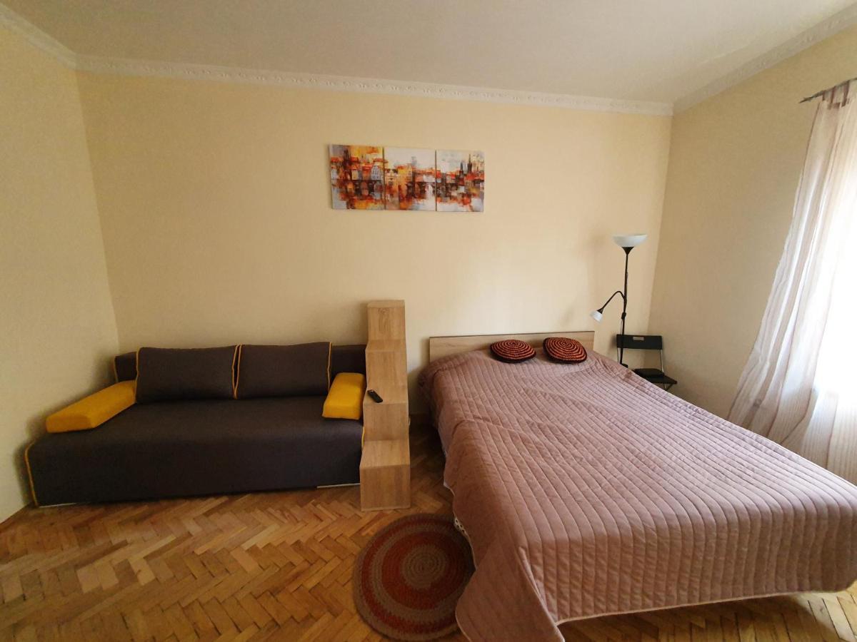Котлярська 1 Lviv Exterior photo